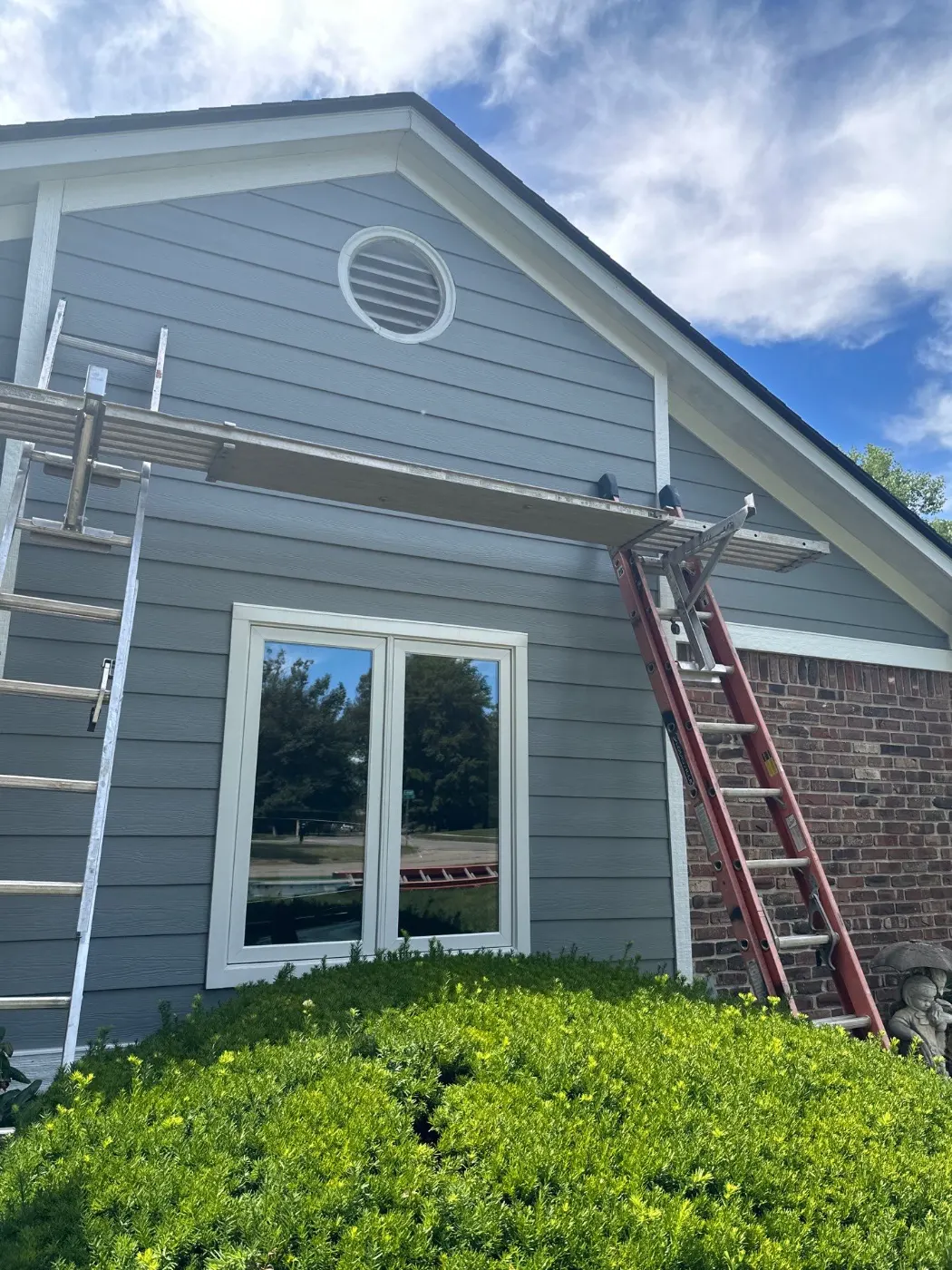 Commercial roof inspection documented in Holliday Park